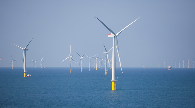 Iberdrola instala la primera turbina eólica del parque eólico marino Vineyard Win