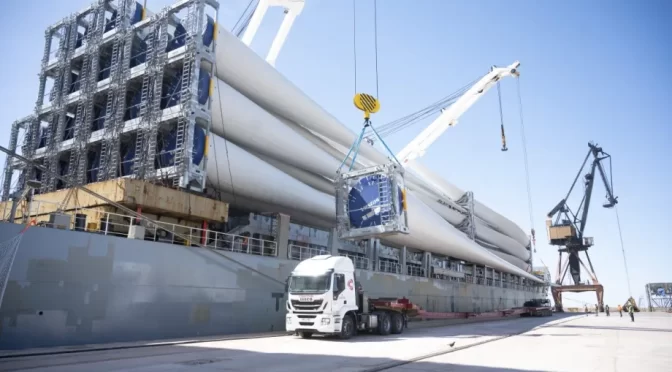 Energía eólica en Argentina, llegan los aerogeneradores del nuevo parque eólico de YPF Luz