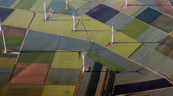 El repunte de la financiación de la energía eólica en 2023 demuestra que las políticas adecuadas atraen a los inversores