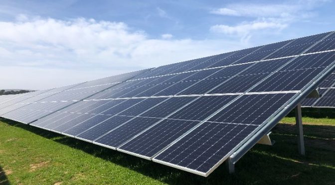 Iberdrola firma un acuerdo con FCC para impulsar el reciclaje de paneles de la fotovoltaica
