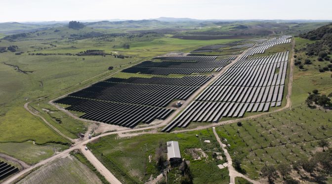 RWE pone en marcha central fotovoltaica de 92 MW en España